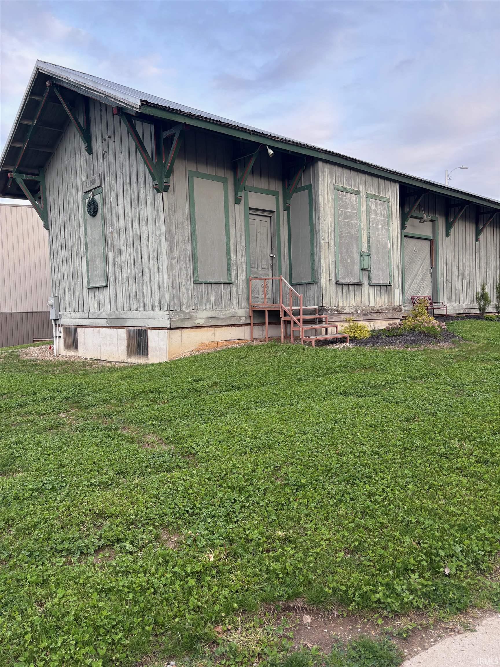 103 W Rochester Street Akron IN 46910
