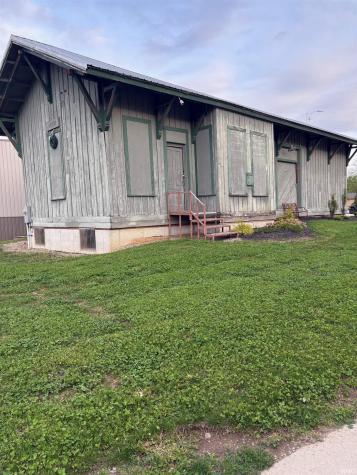 103 W Rochester Street Akron IN 46910