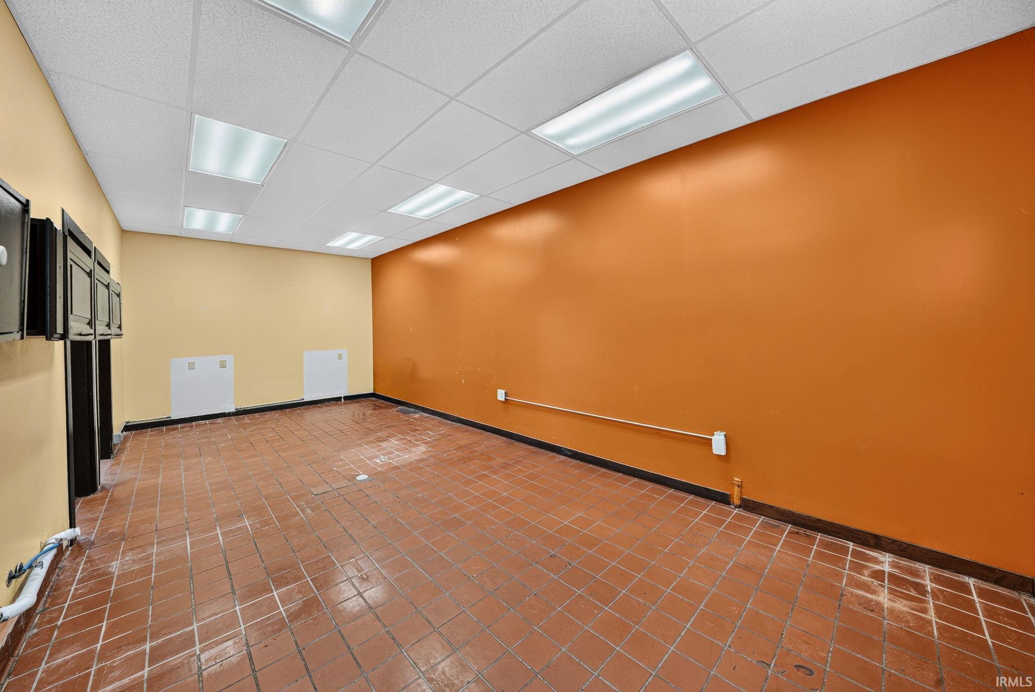 1602 E Lincolnway South Bend IN 46613