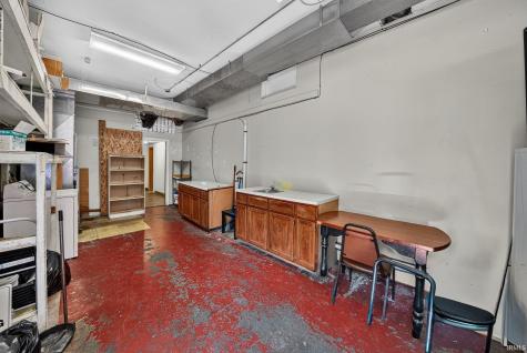 1602 E Lincolnway South Bend IN 46613