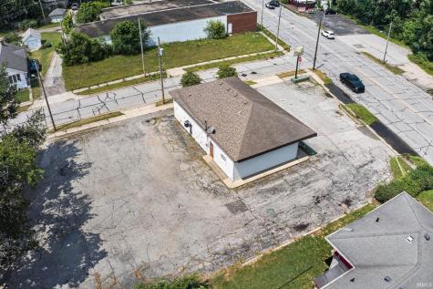 1602 E Lincolnway South Bend IN 46613