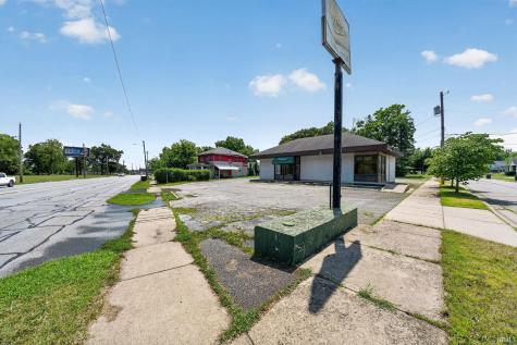 1602 E Lincolnway South Bend IN 46613