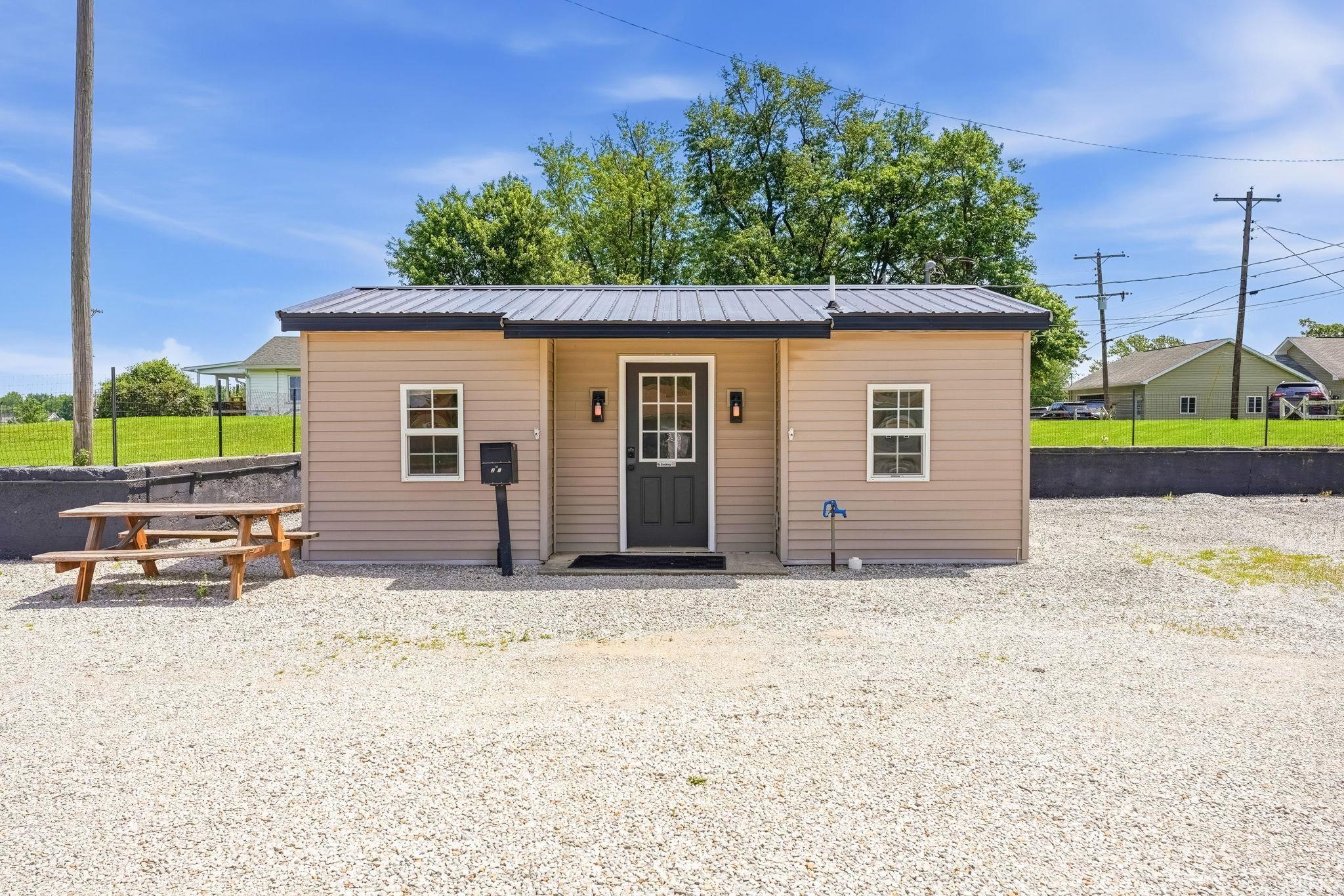 206 S 6th Street Mitchell IN 47446