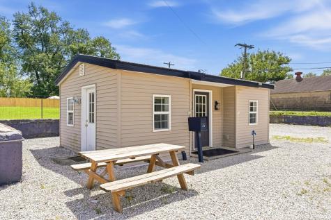 206 S 6th Street Mitchell IN 47446