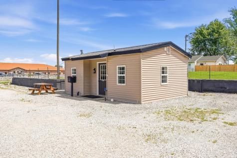 206 S 6th Street Mitchell IN 47446