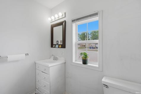 206 S 6th Street Mitchell IN 47446