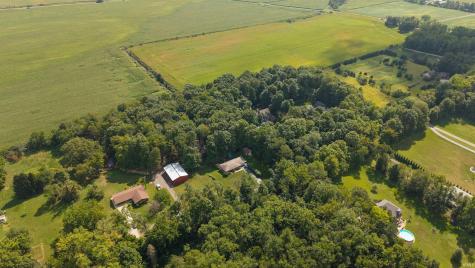 15983 12th Road Plymouth IN 46563