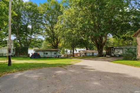 15983 12th Road Plymouth IN 46563