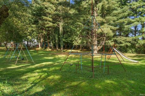 15983 12th Road Plymouth IN 46563
