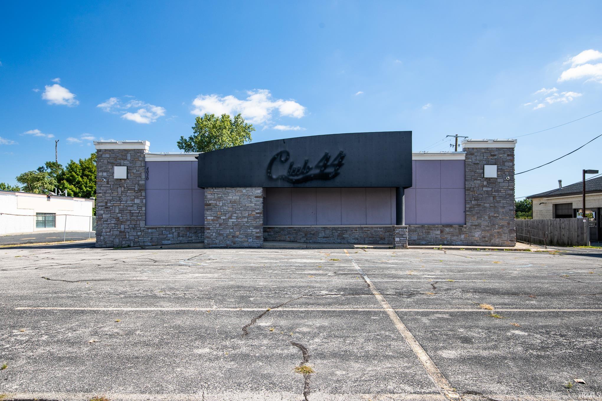 4030 Coldwater Road Fort Wayne IN 46805