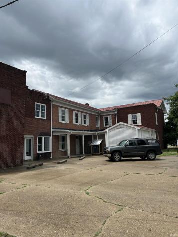 225 N 2nd Street Vincennes IN 47591