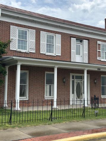 225 N 2nd Street Vincennes IN 47591