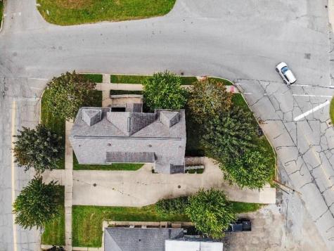 330 N Sunnyside Avenue South Bend IN 46617