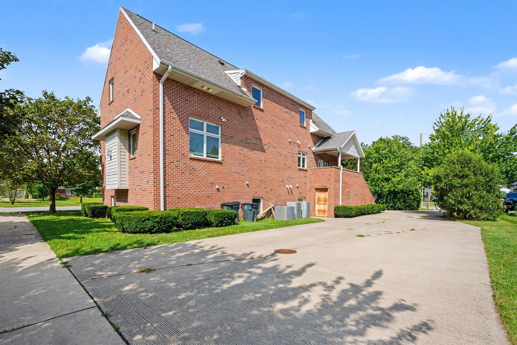 330 N Sunnyside Avenue South Bend IN 46617