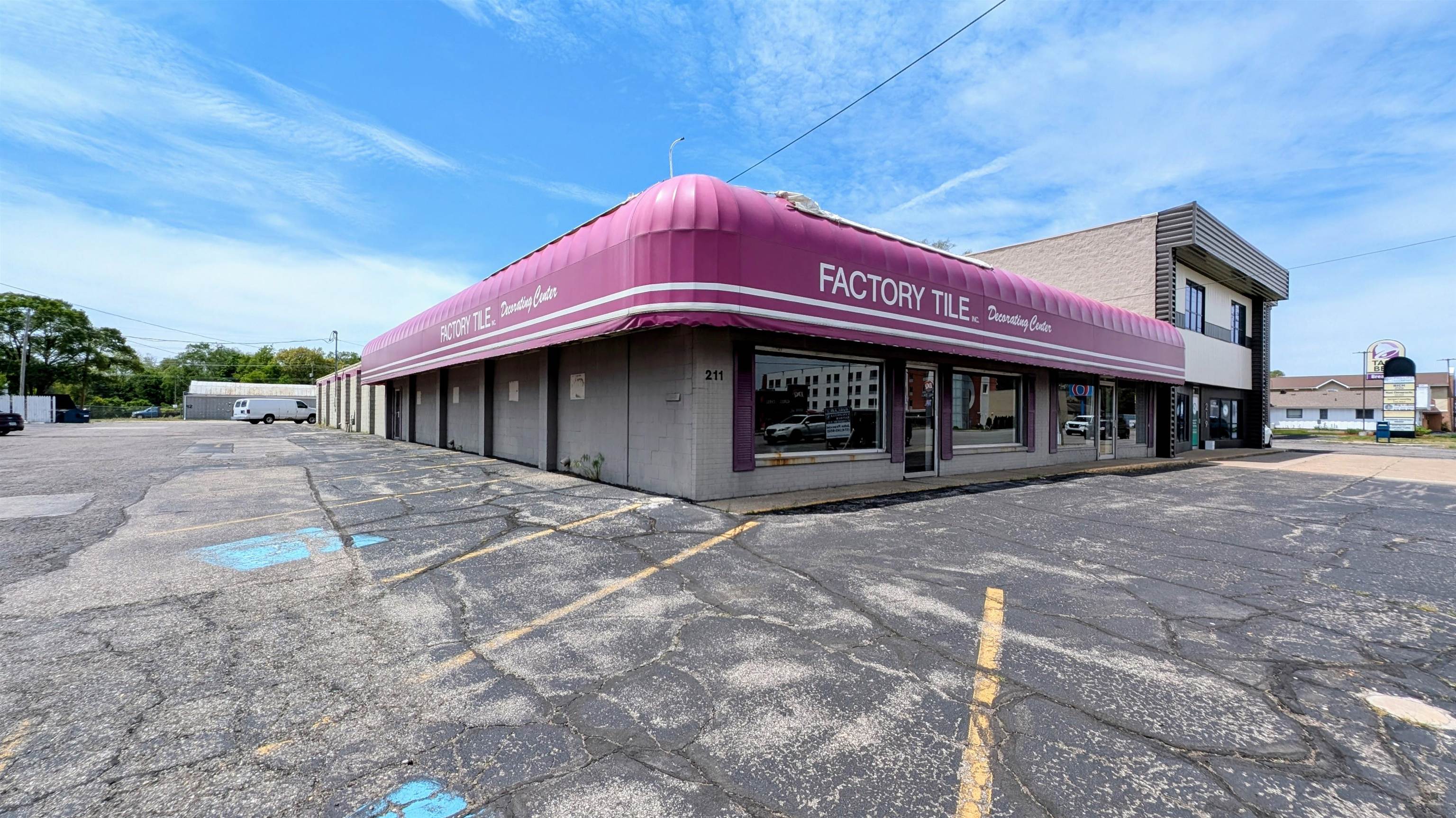 211 & 215 N Dixie Highway South Bend IN 46637