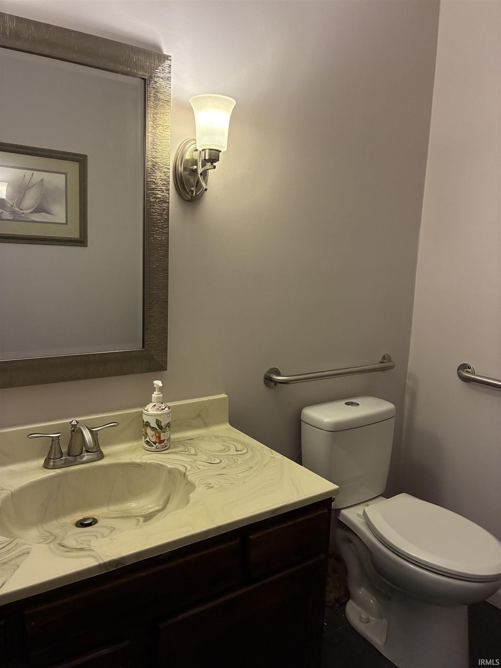 1432 Lincoln Way E South Bend IN 46613