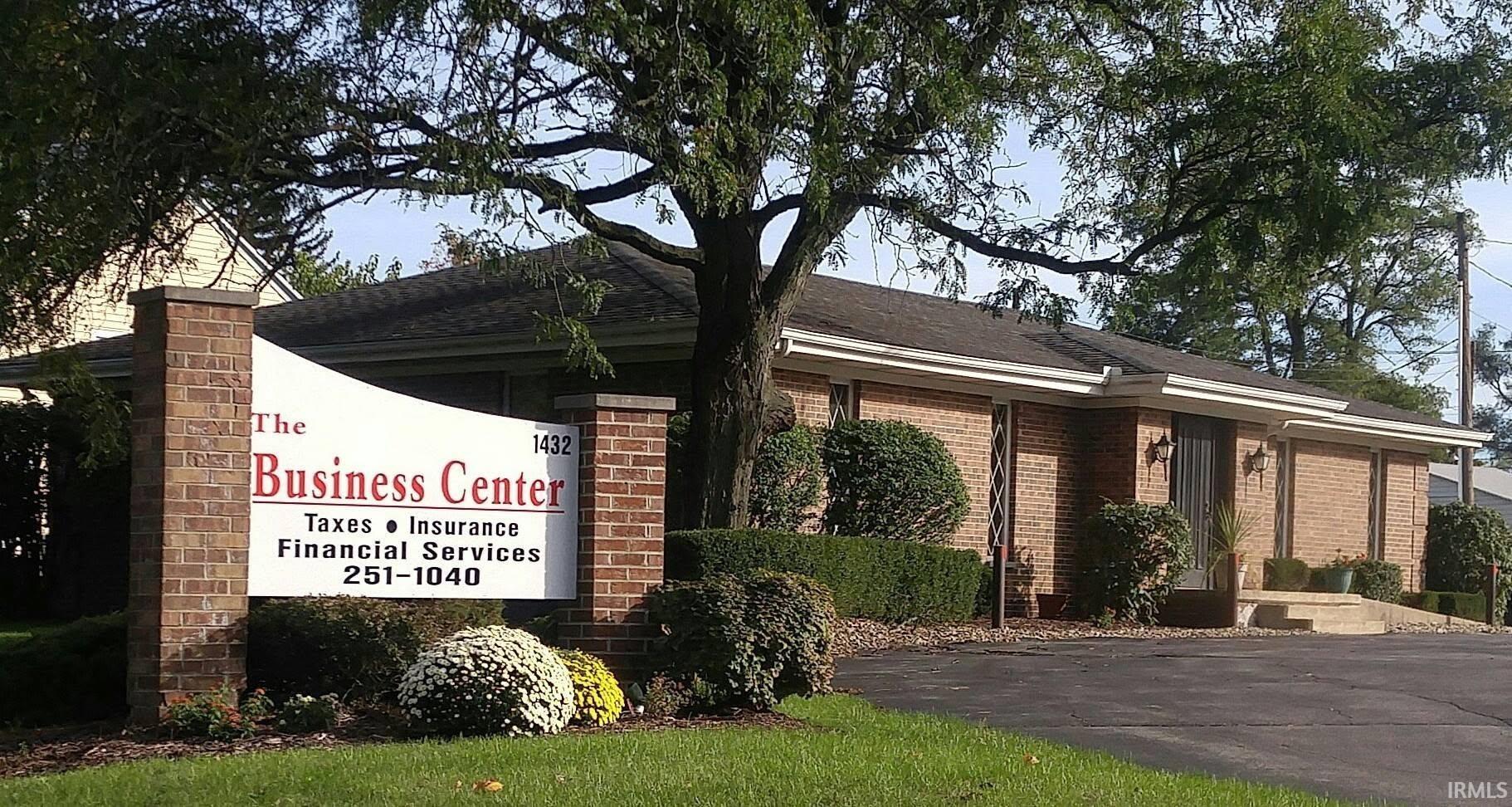 1432 Lincoln Way E South Bend IN 46613