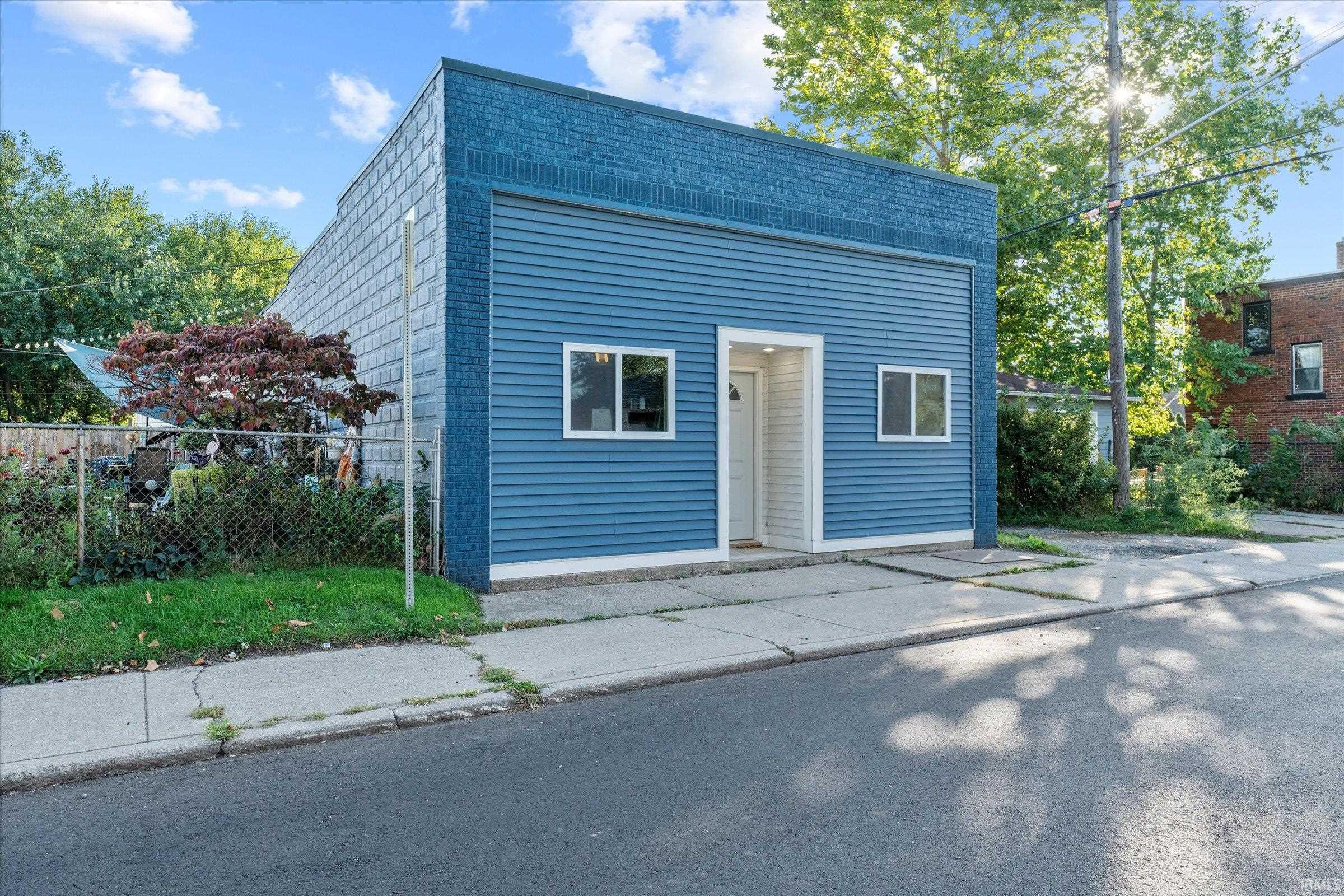 2210 Ford Street South Bend IN 46619