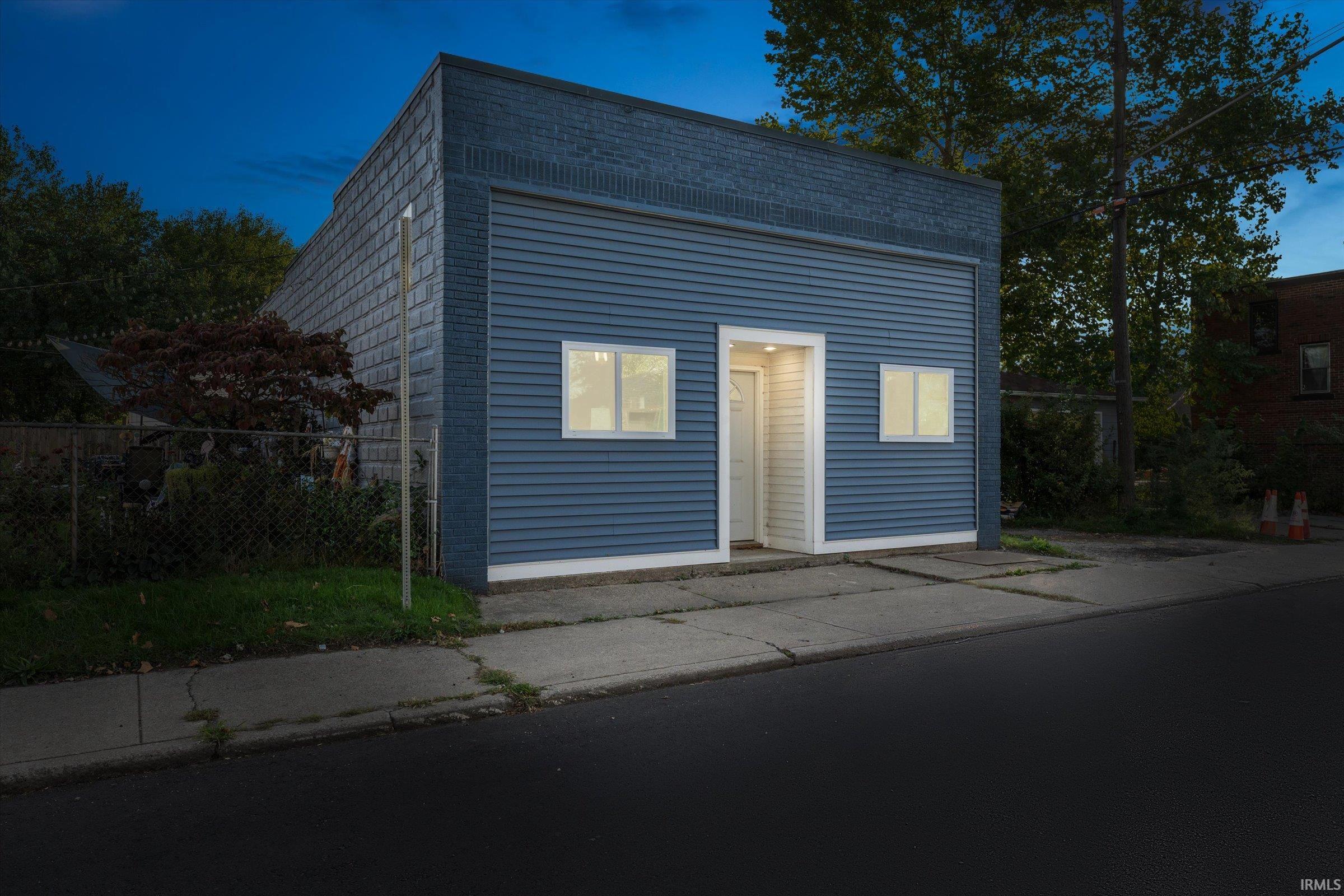 2210 Ford Street South Bend IN 46619