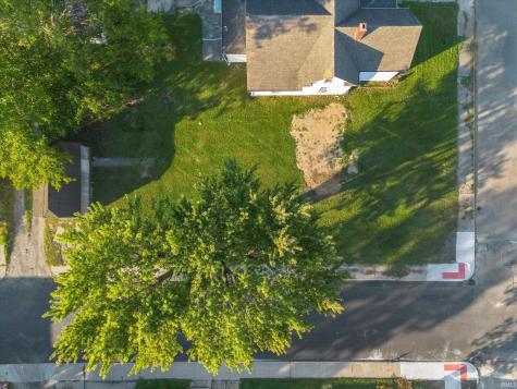 2210 Ford Street South Bend IN 46619