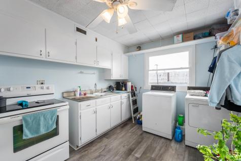 221 & 223 W Washington Street Hartford City IN 47348