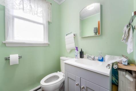221 & 223 W Washington Street Hartford City IN 47348