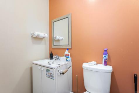 221 & 223 W Washington Street Hartford City IN 47348