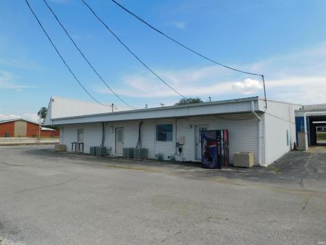 413 415 417 419 Hackberry Street Paoli IN 47454