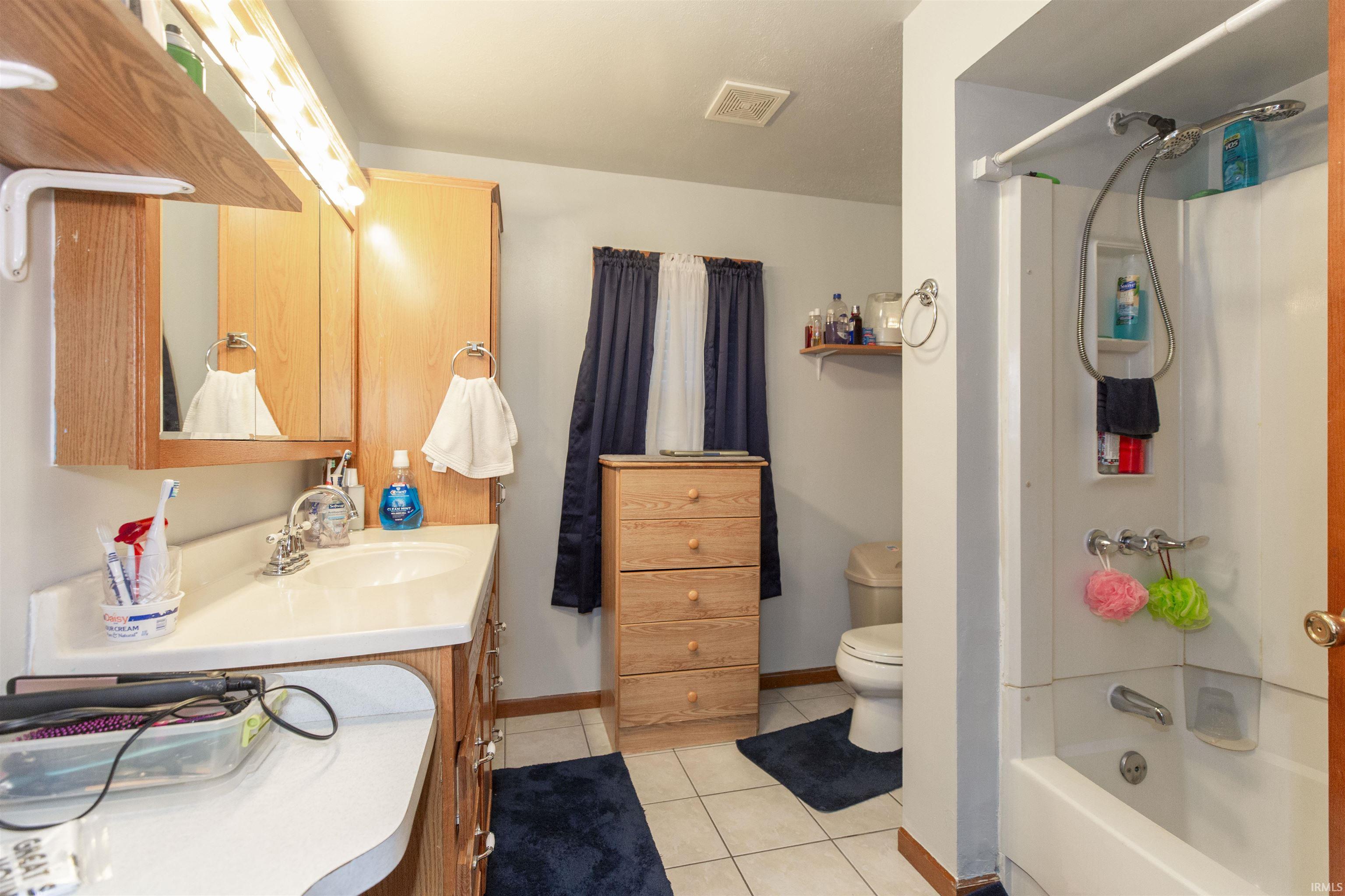 2209 Kemble Avenue South Bend IN 46613