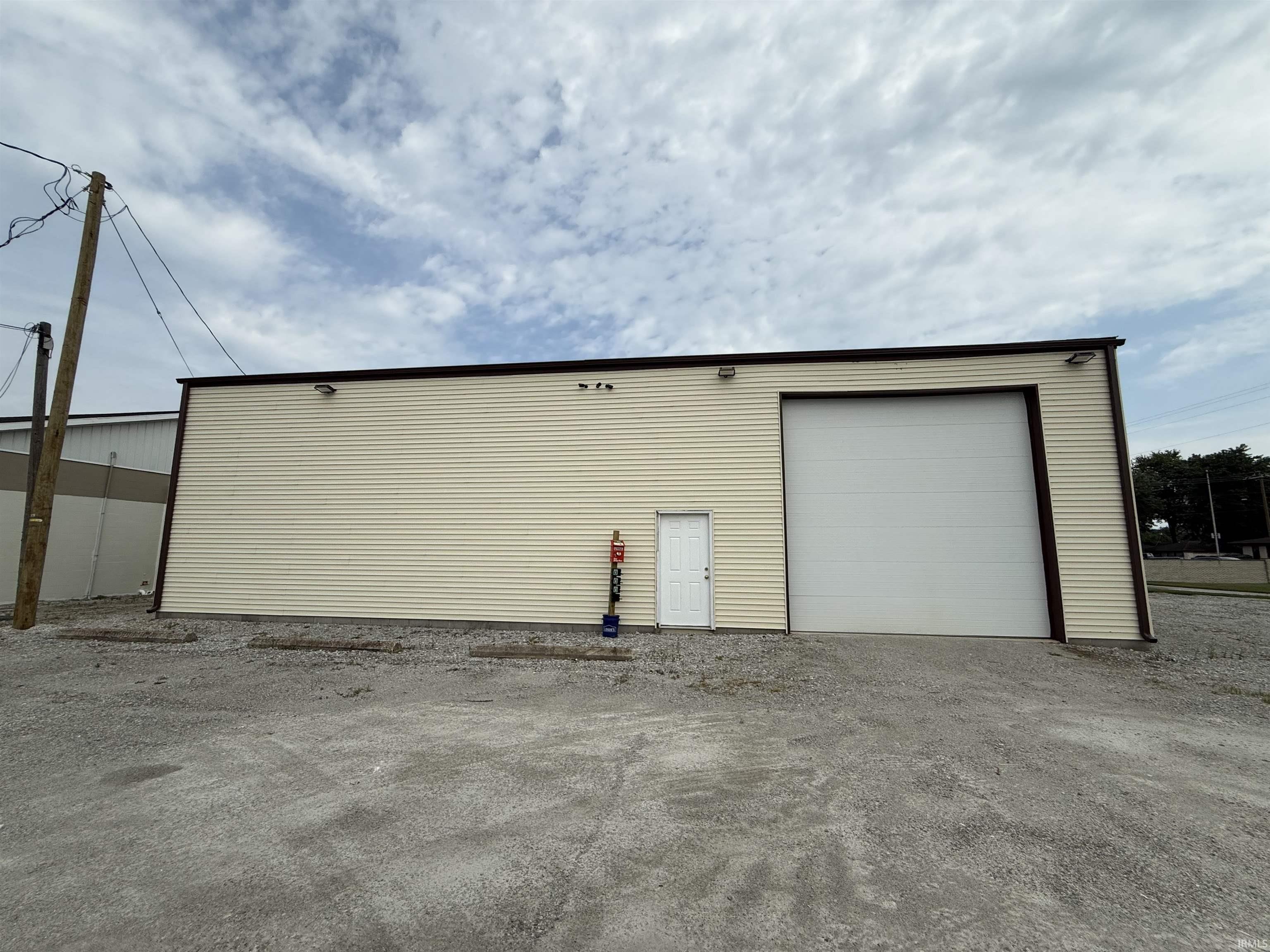260 W Illinois Avenue Hartford City IN 47348