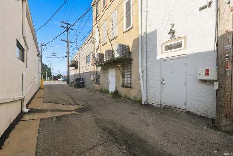 108 & 110 E Market Street Warsaw IN 46580