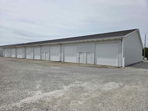 10208 N State Road 13 #10 Syracuse IN 46567