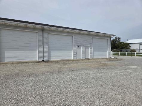 10208 N State Road 13 #10 Syracuse IN 46567