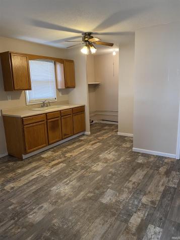 601 S Heaton (US 35) Knox IN 46534
