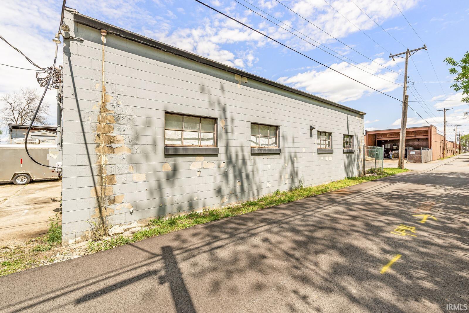 1505 W Beardsley Avenue Elkhart IN 46514