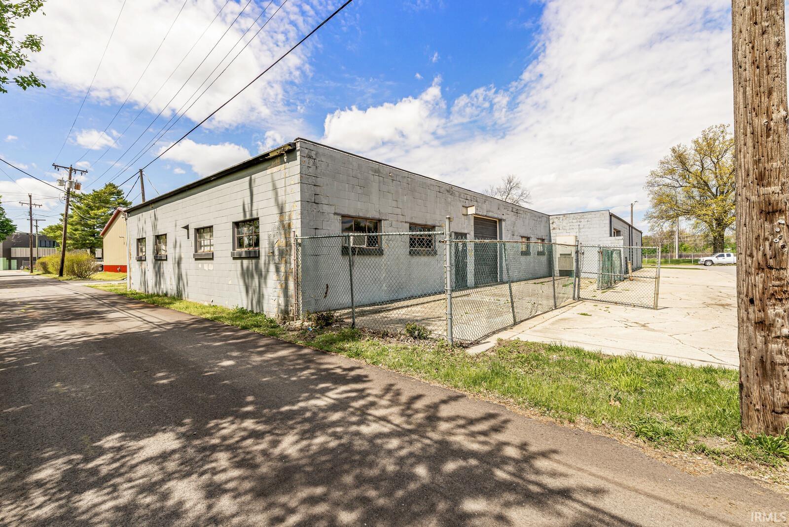 1505 W Beardsley Avenue Elkhart IN 46514