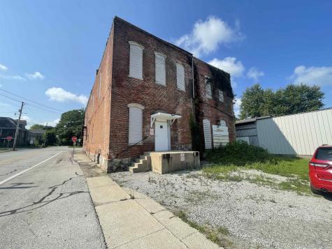 103 W Main Street Larwill IN 46764