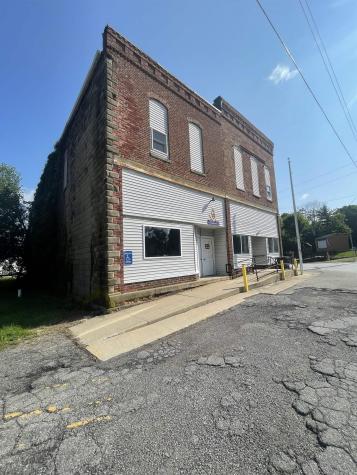 103 W Main Street Larwill IN 46764