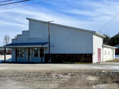 686 S Maple Street Orleans IN 47452
