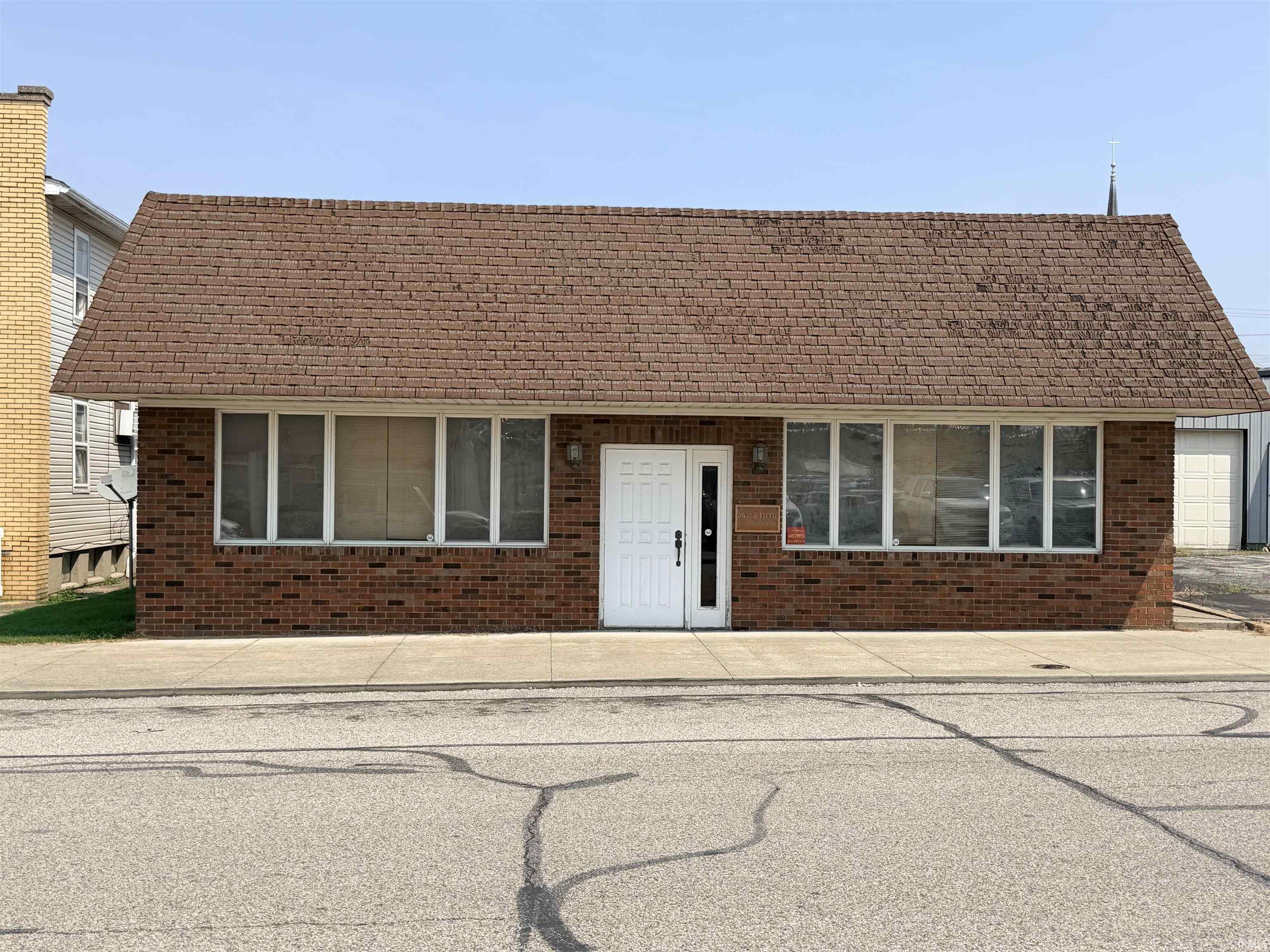 8 W Main Street Washington IN 47501