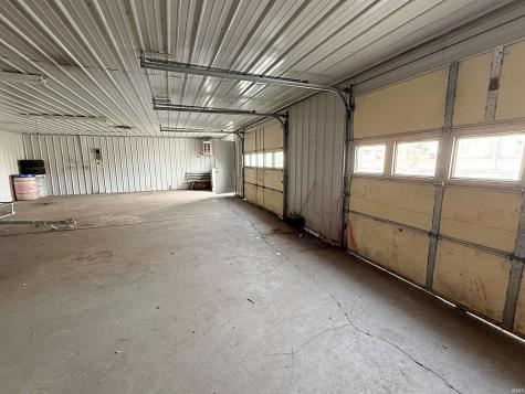 1801 E Main Street & 108 S 18th Street Petersburg IN 47567