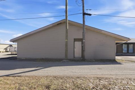202 W Whitley Street Churubusco IN 46723