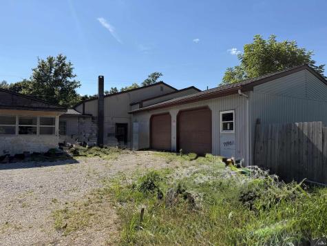 5736 N St Rd 57 Road Petersburg IN 47567