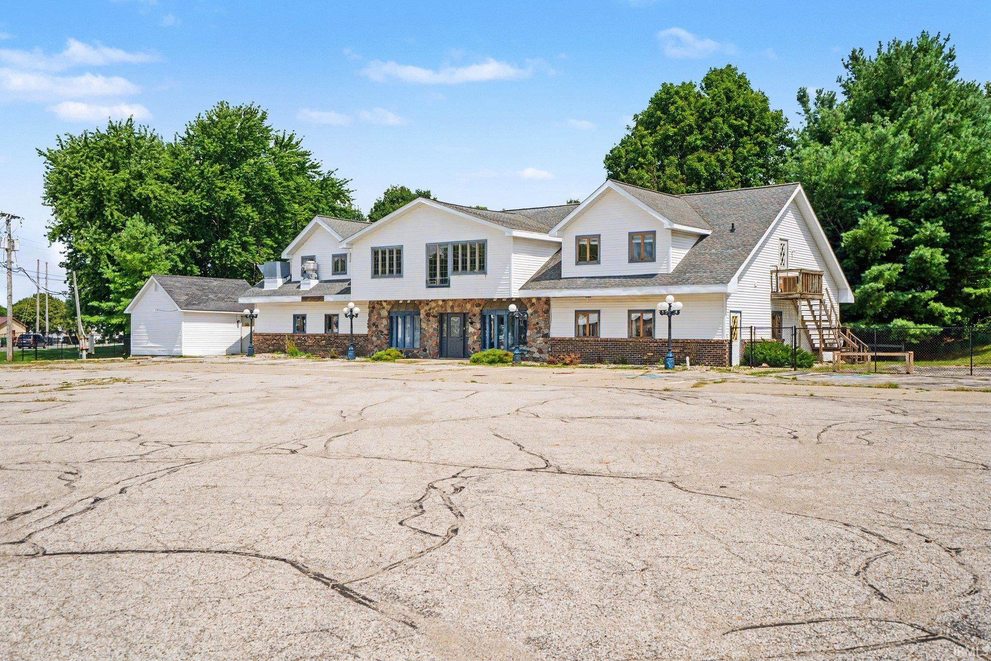 66402 State Road 19 Road Wakarusa IN 46573