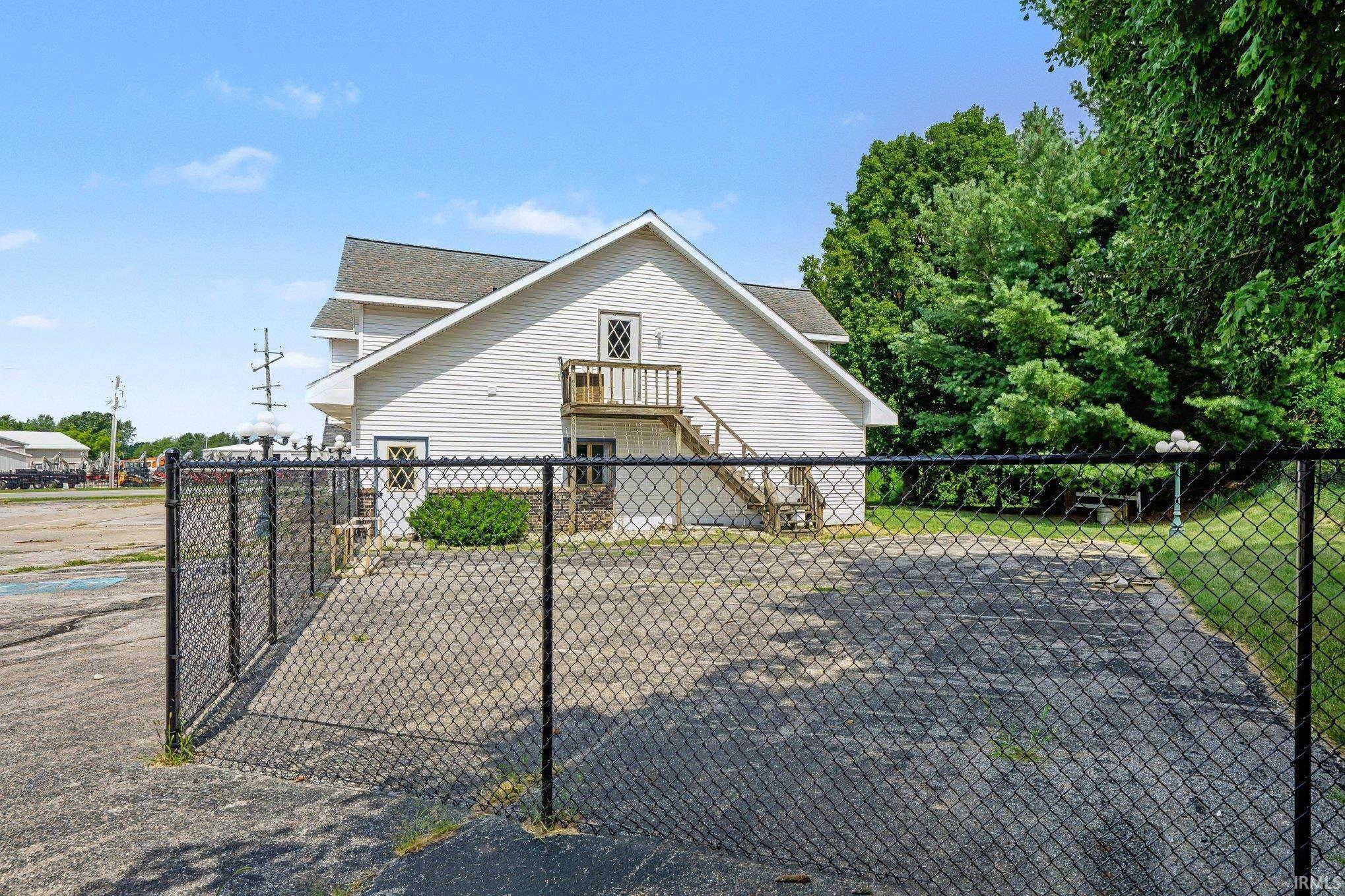 66402 State Road 19 Road Wakarusa IN 46573