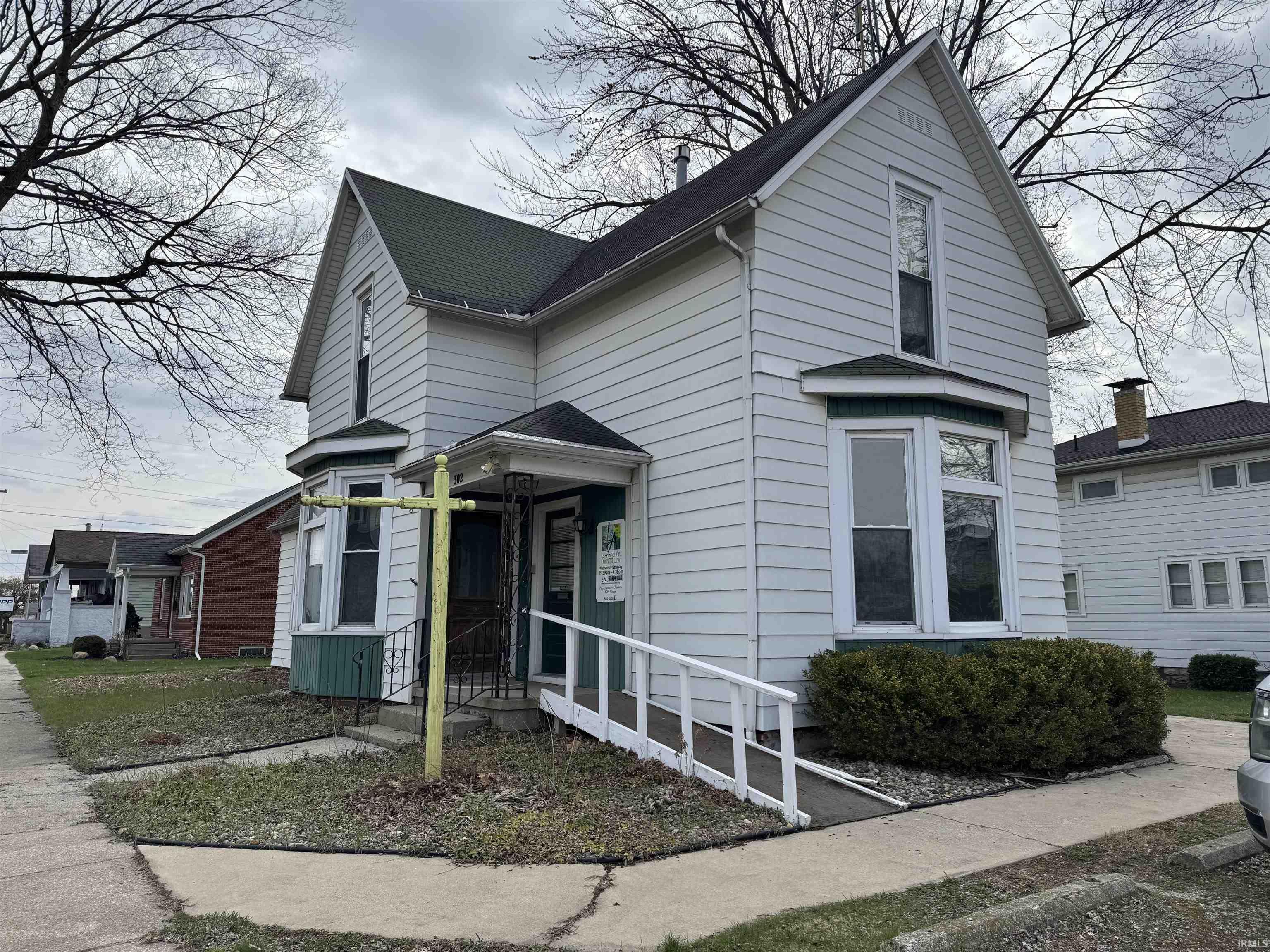 302 E Winona Avenue Warsaw IN 46580