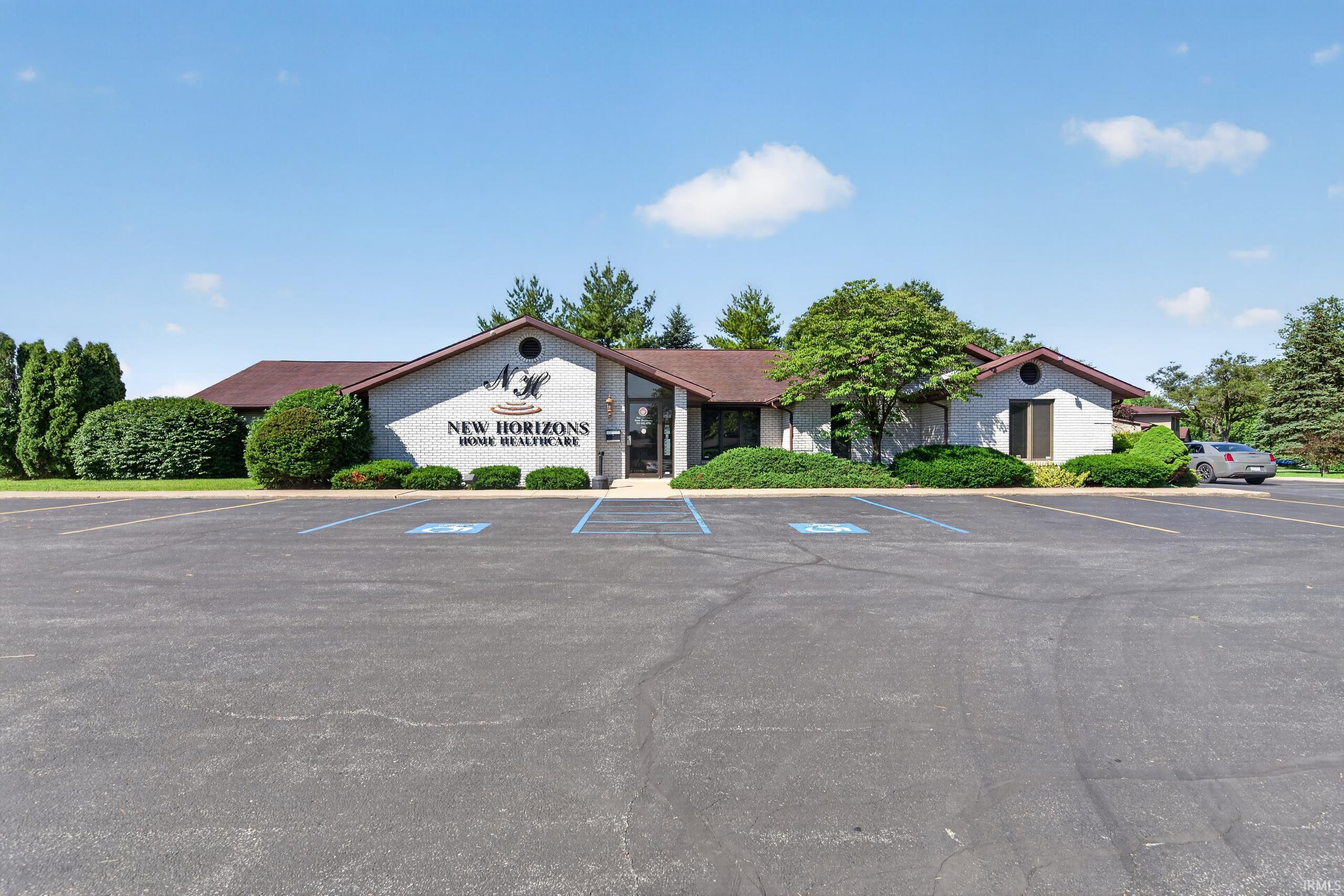 703 W Chapel Pike Marion IN 46952