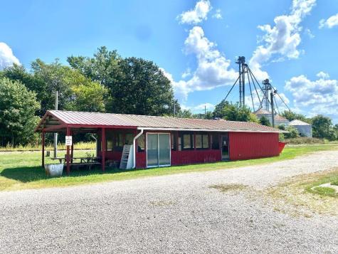 25 N Commercial Street Worthington IN 47471