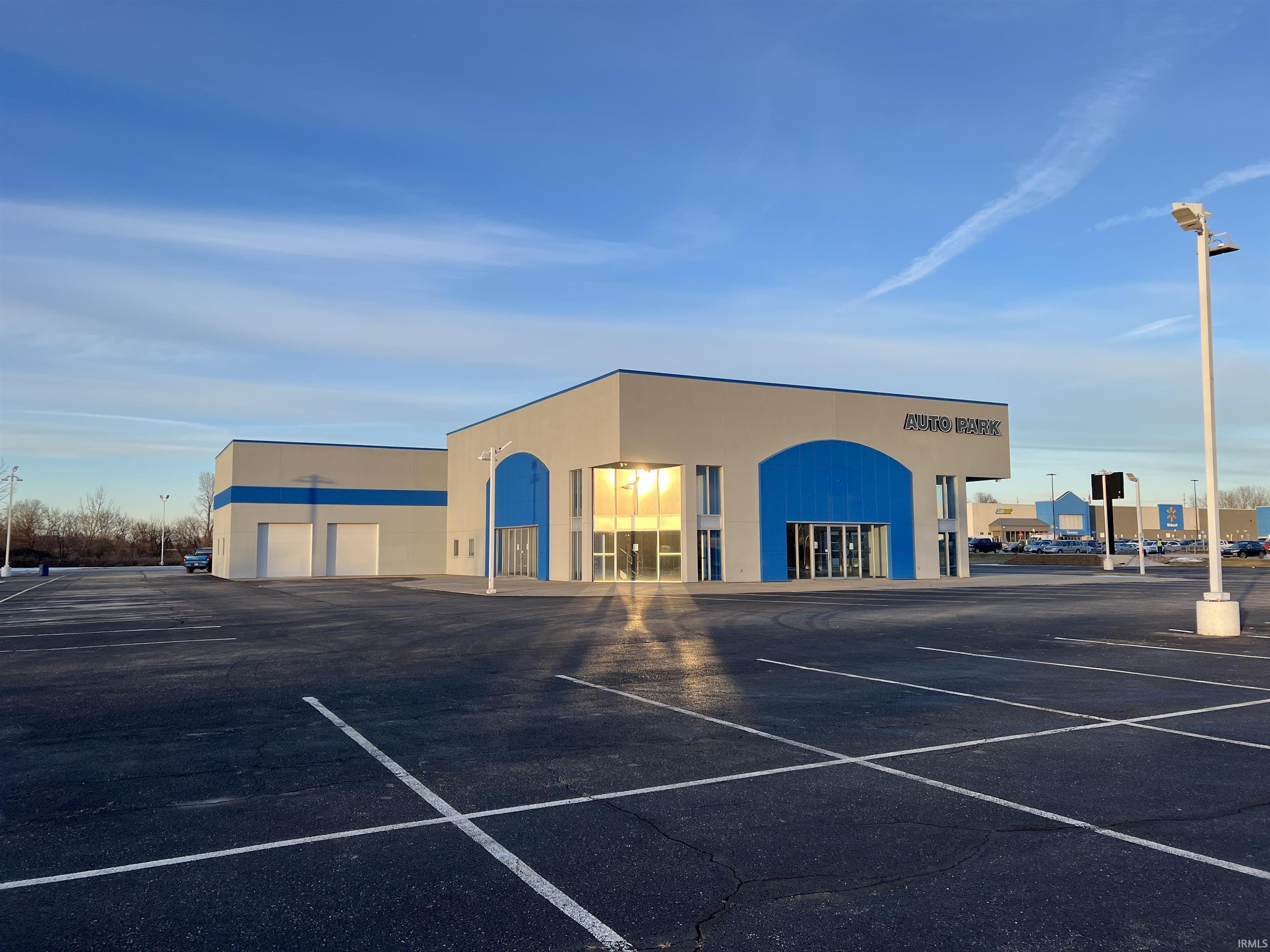2303 N Oak Drive Plymouth IN 46563