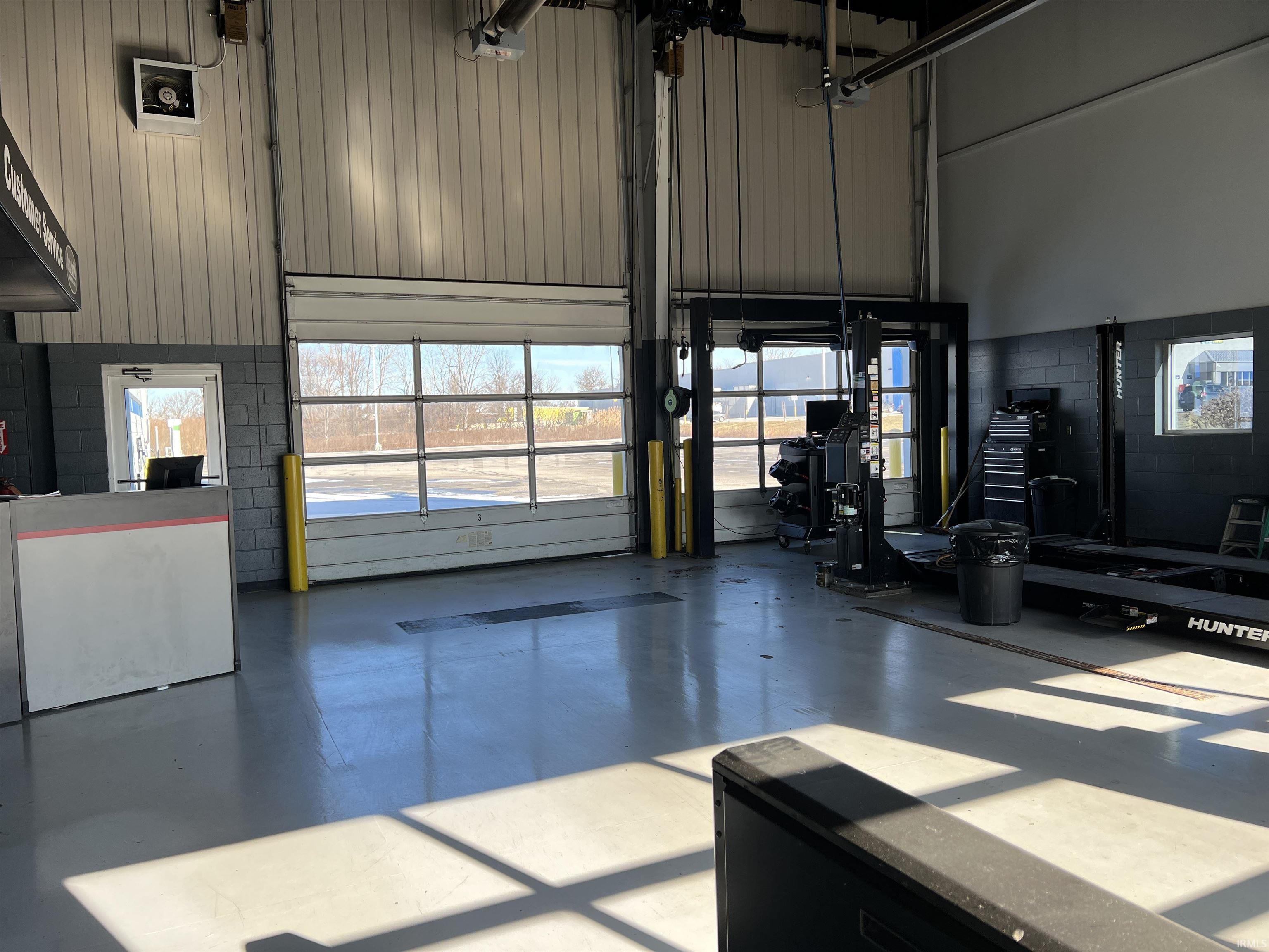 2303 N Oak Drive Plymouth IN 46563